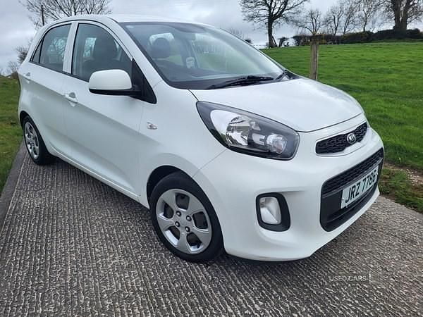 Used Kia Picanto 65 HP (47 kW) 2015 White Hatchback