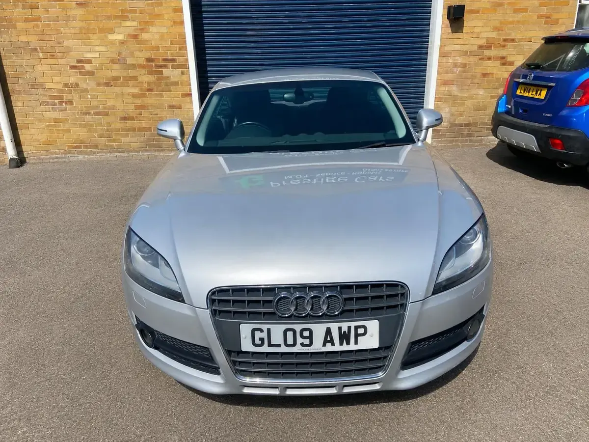 Used Audi TT Comfort 200 HP (147 kW) 2009 Silver Coupe