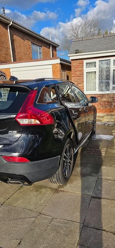 Used Volvo V40 Plus 2017 Black Hatchback