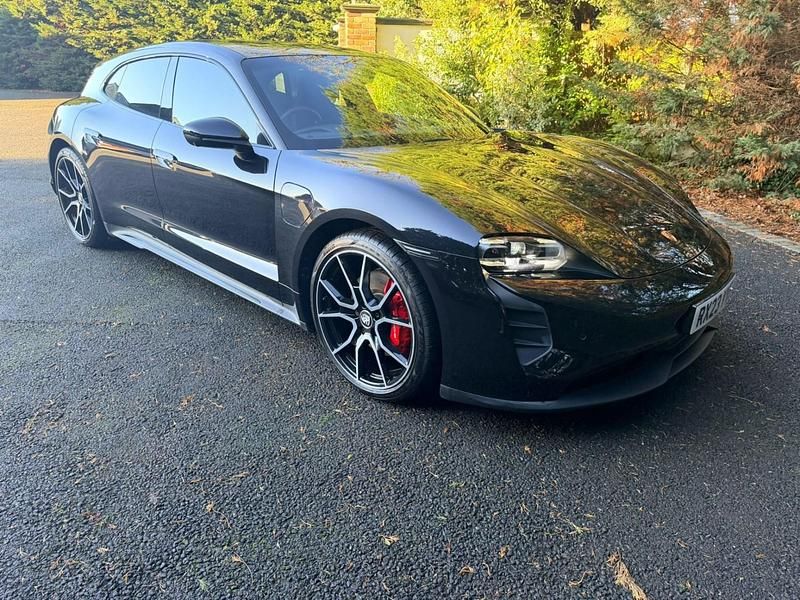 Used Porsche Taycan 389 kW (530 HP) 2023 Black Estate