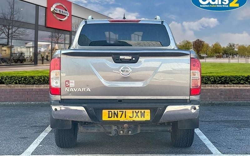 Used Nissan Navara Tekna 190 HP (139 kW) 2021 Grey Pickup