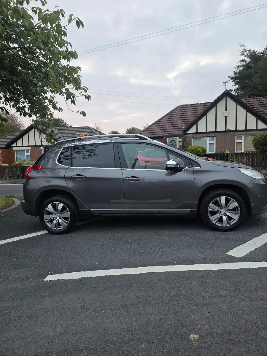 Used Peugeot 2008 Crossway 80 HP (58 kW) 2014 Grey SUV