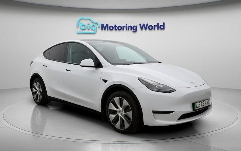 Used 2025 Tesla Model Y Long Range AWD SUV | £24,200 (Super price) - Image 1/4