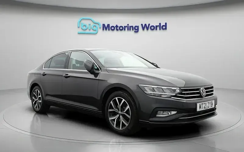 Used VW Passat SEL 150 HP (110 kW) 2021 Grey Sedan