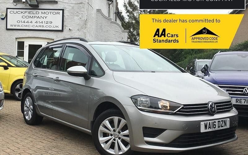 Used 2016 VW Golf VII SE Hatchback | £7,990 (Good price) - Image 1/4