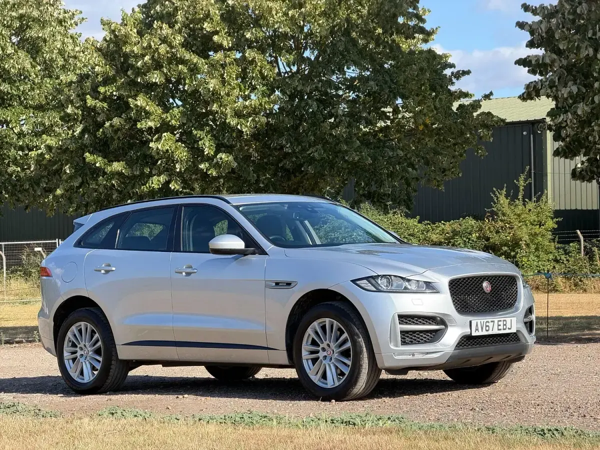 Used Jaguar F-Pace R-Sport 180 HP (132 kW) 2018 Silver SUV
