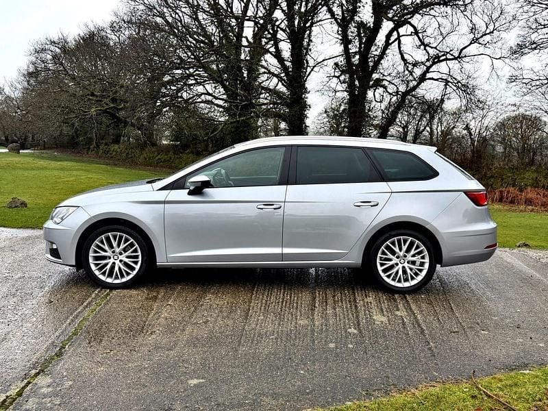 Used Seat Leon SE Dynamic 2017 Silver Estate