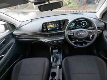 Used Hyundai Bayon SE 100 HP (73 kW) 2023 Grey SUV