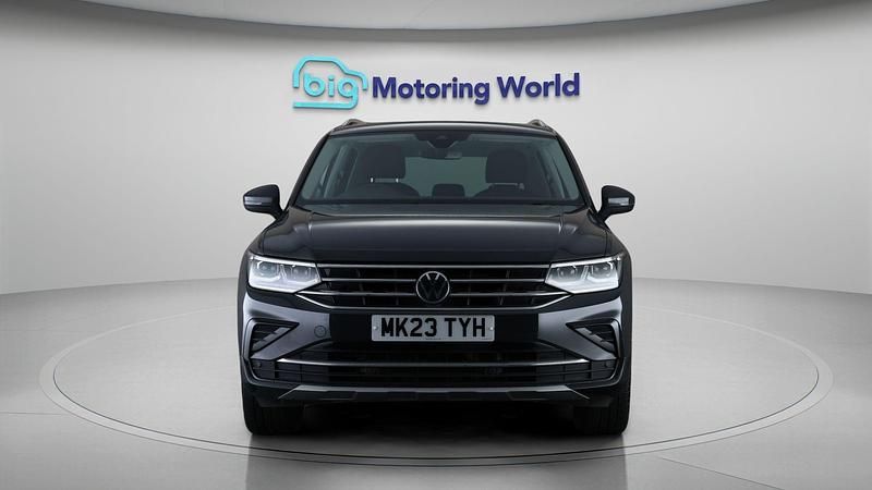 Used VW Tiguan Elegance 242 HP (177 kW) 2023 SUV