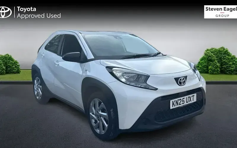 Used Toyota Aygo X PURE 72 HP (52 kW) 2025 SUV