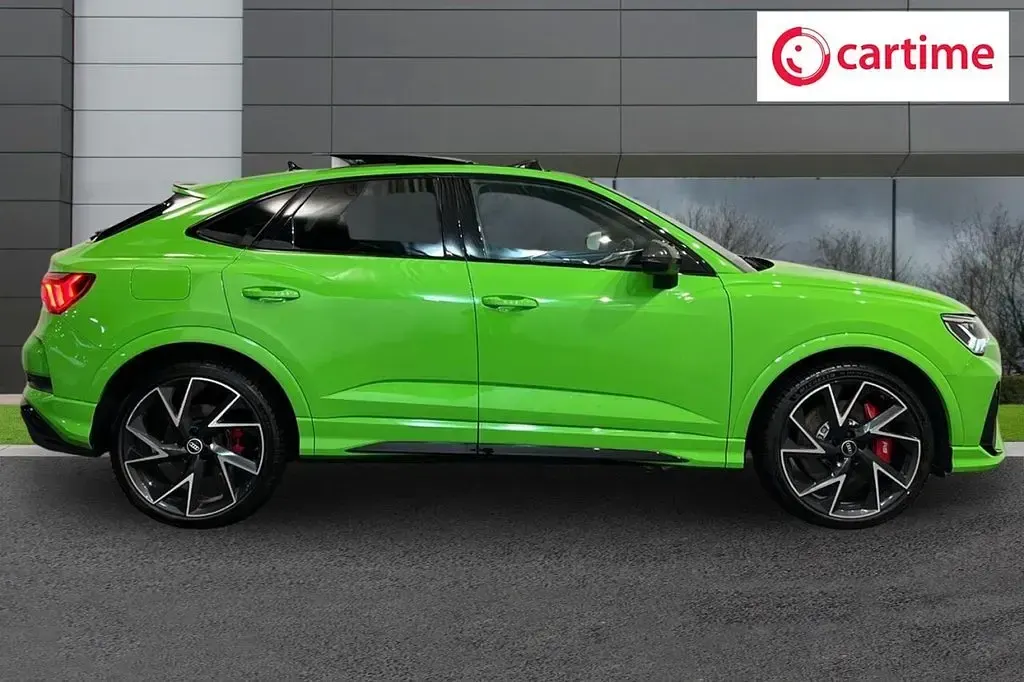 Begagnad Audi RS Q3 Advanced 400 HK (294 kW) 2021 Grön SUV
