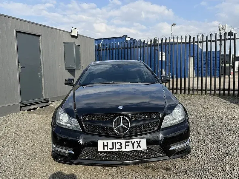 Używany Mercedes C220 AMG 170 KM (125 kW) 2013 Czarny Coupe