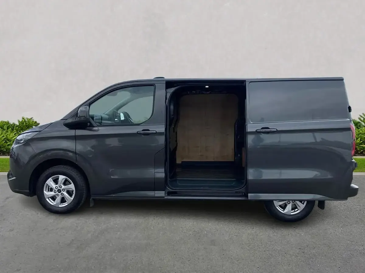 Used Ford E-Transit Limited 100 kW (136 HP) 2025 Grey Van
