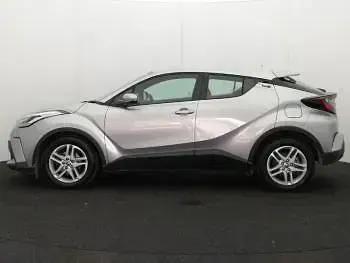 Used Toyota C-HR 122 HP (89 kW) 2023 Silver SUV