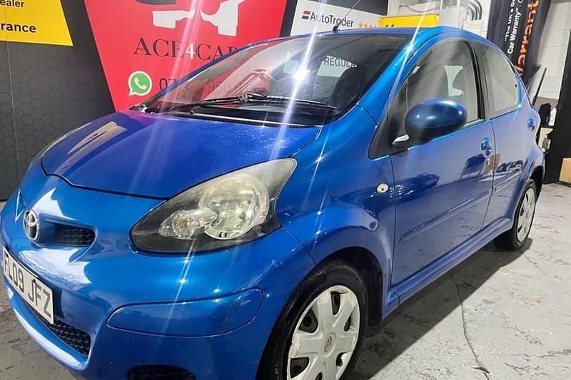 Blue Used 2009 Toyota Aygo Hatchback | £1,850 (Good price) - Image 1/1