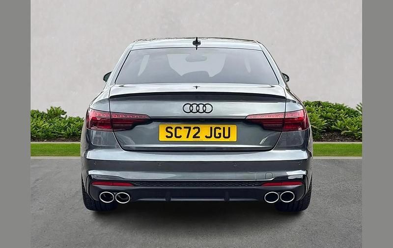 Usado Audi S4 Advanced 336 HP (247 kW) 2022 Cinzento Sedan