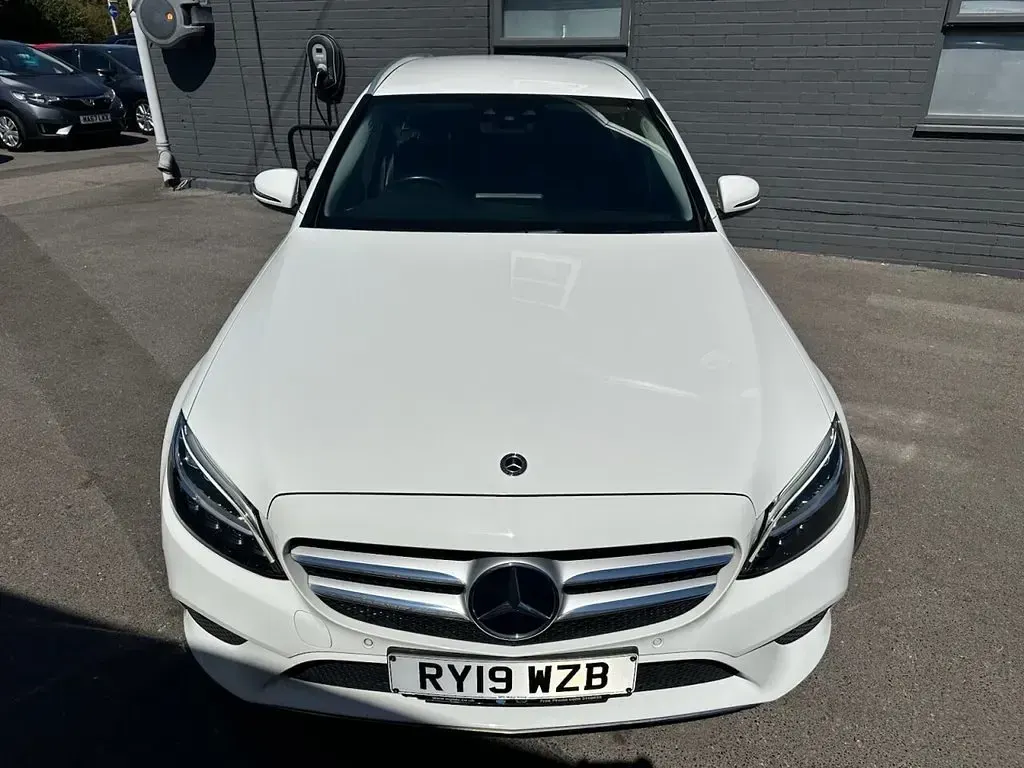 Used Mercedes C200 2019 White Estate
