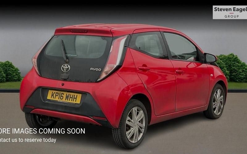 Used Toyota Aygo x-press 69 HP (50 kW) 2016 Hatchback