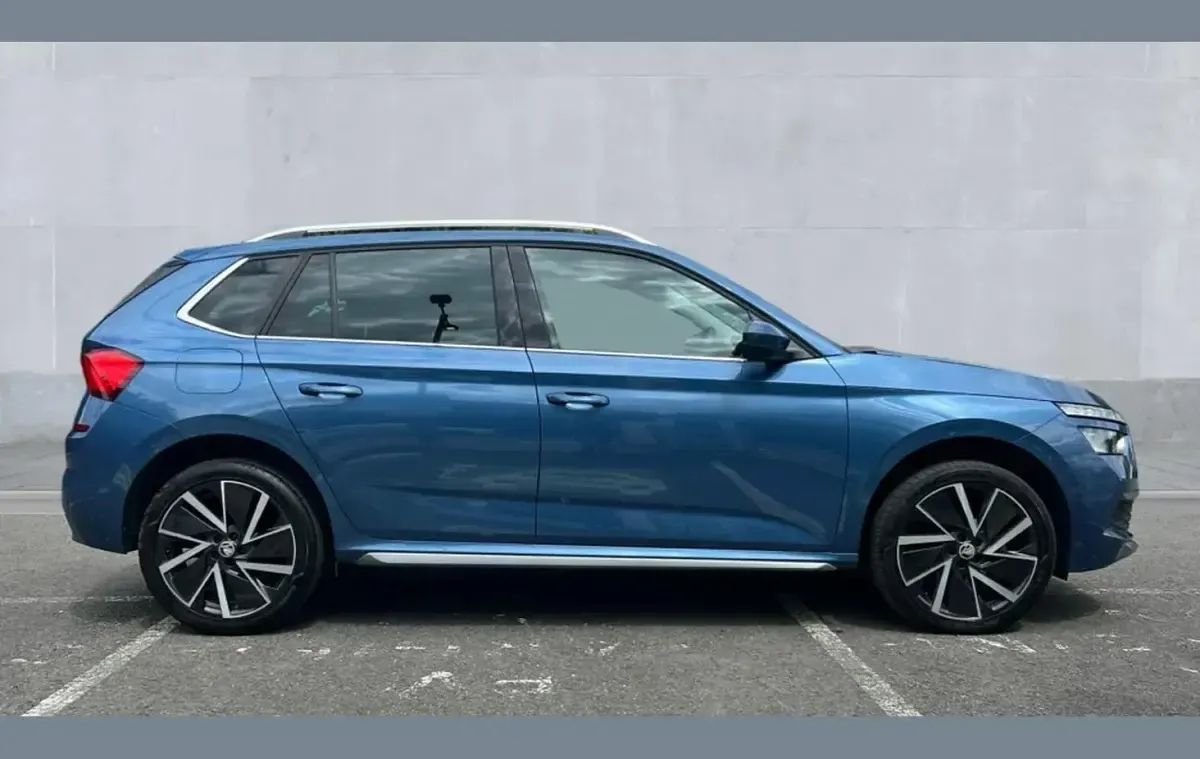 Used Skoda Kamiq SE L 147 HP (108 kW) 2020 Blue SUV