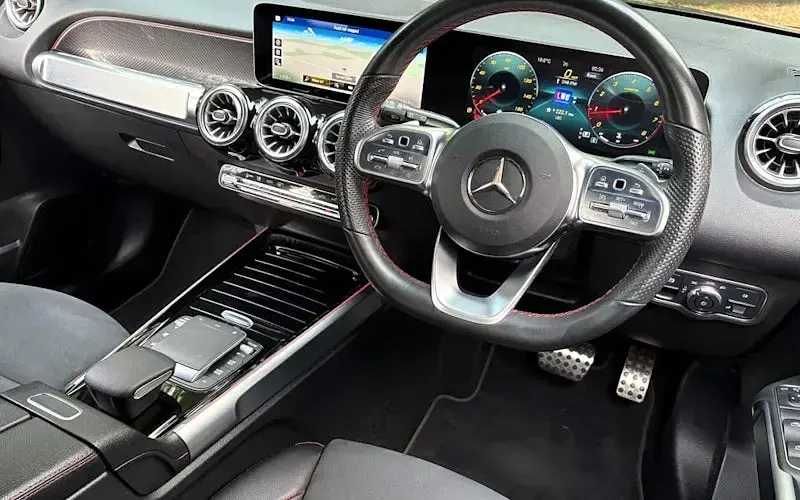 Used Mercedes GLB200 AMG Line Premium 163 HP (119 kW) 2022 Grey SUV