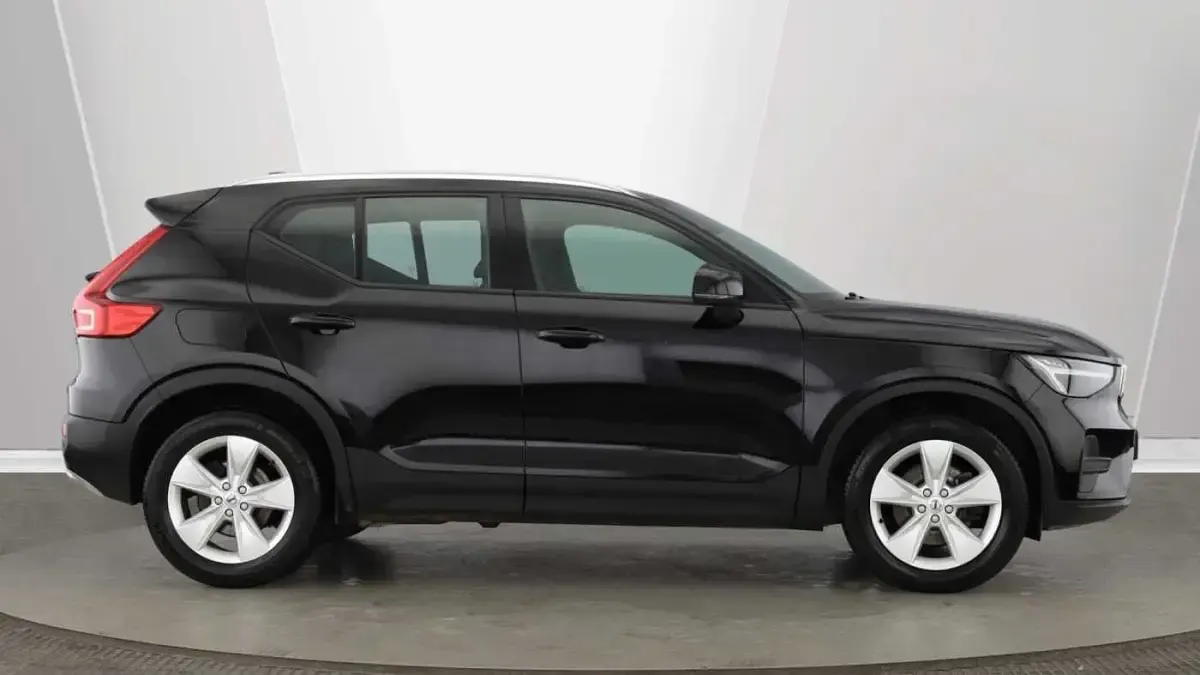 Used Volvo XC40 Core 194 HP (142 kW) 2023 Black SUV