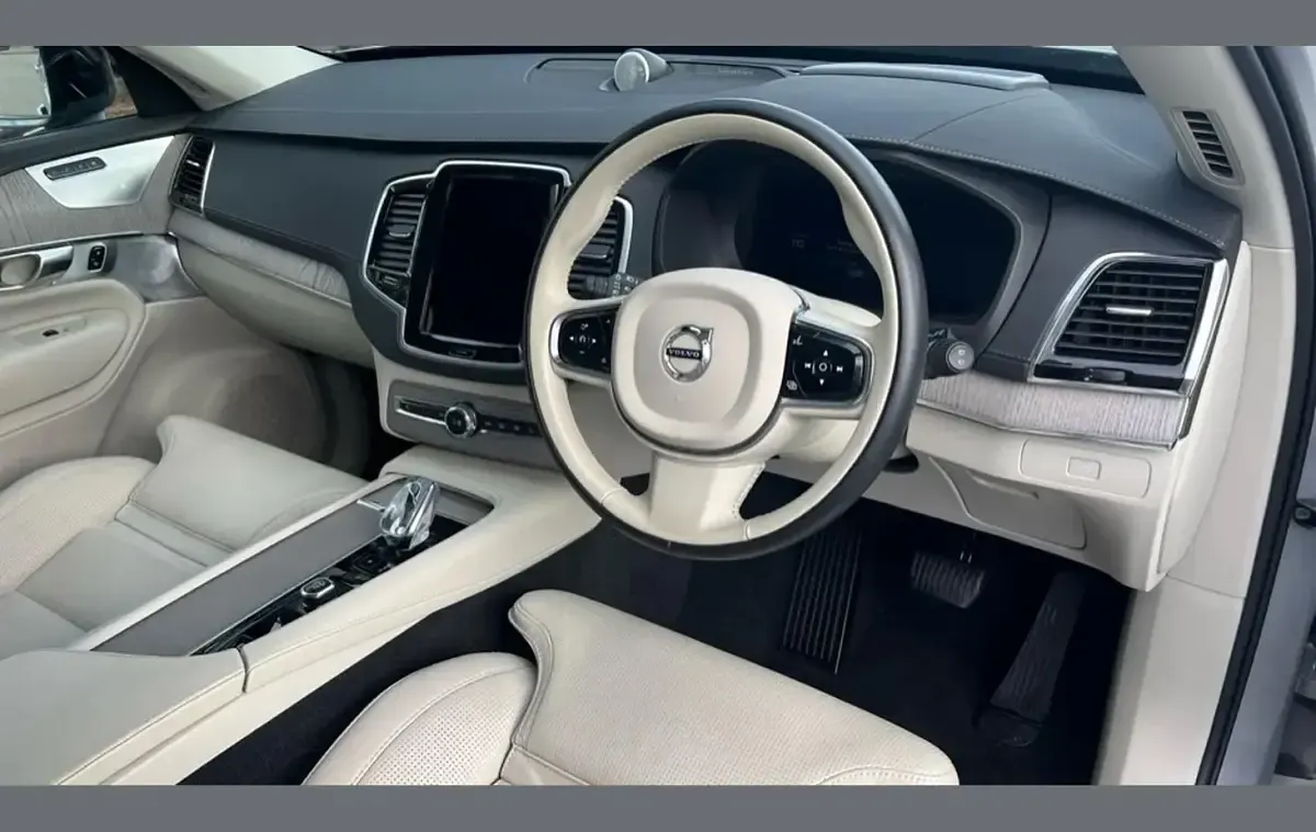 Used Volvo XC90 Ultimate 295 HP (216 kW) 2024 Grey SUV