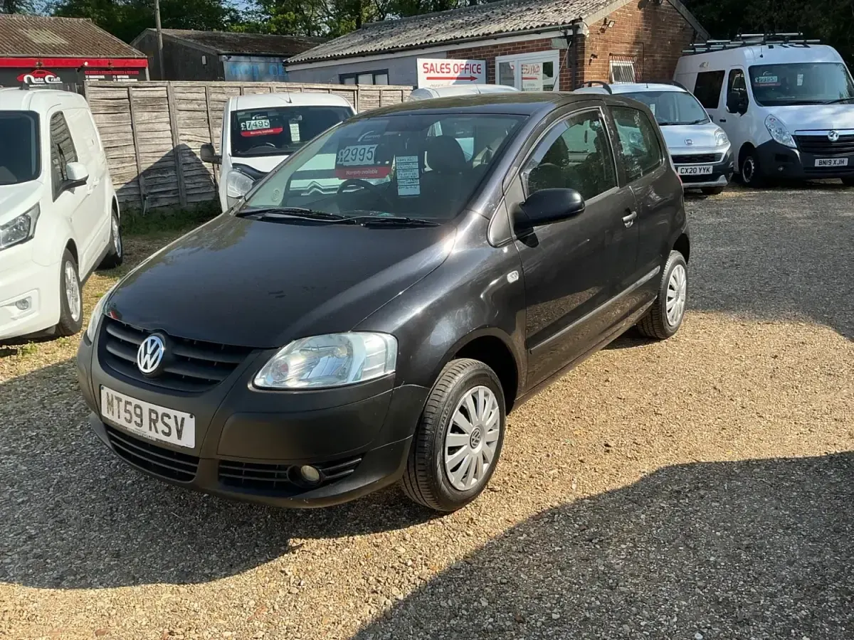 Używany VW Fox 55 KM (40 kW) 2010 Czarny Hatchback