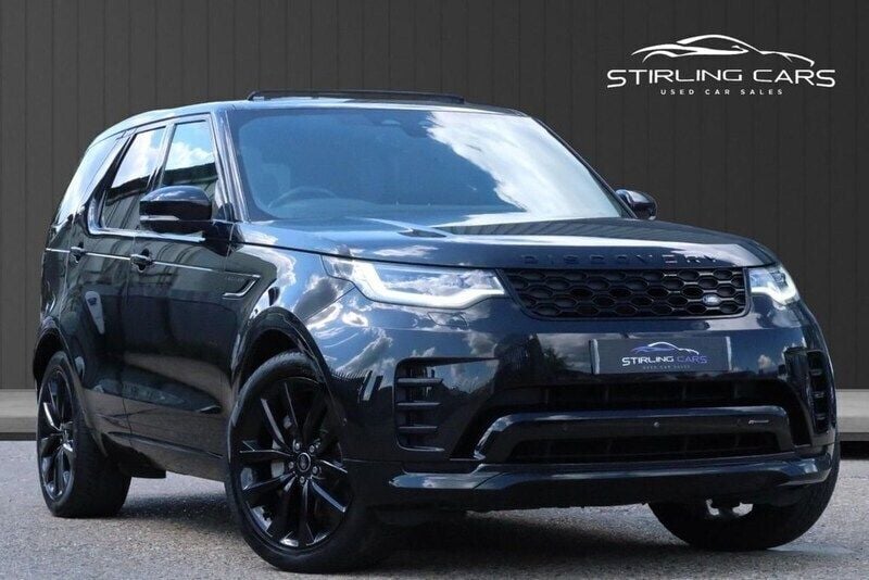 Black Used 2022 Land Rover Discovery 5 SE Dynamic SUV | £40,489 (Good price) - Image 1/4