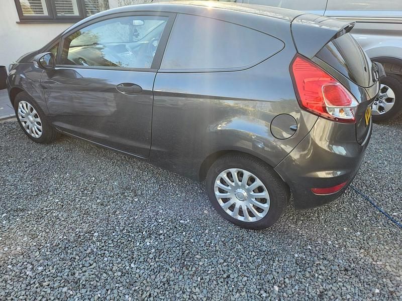 Used Ford Fiesta 2017 Grey Van
