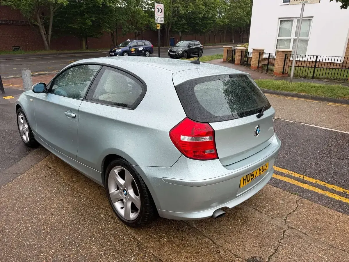 Used BMW 120 Comfort Edition 2008 Green Hatchback