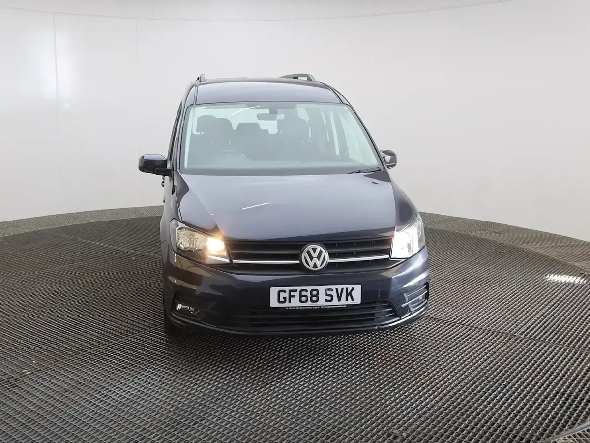 Used VW Caddy Maxi Life 2018 Blue MPV