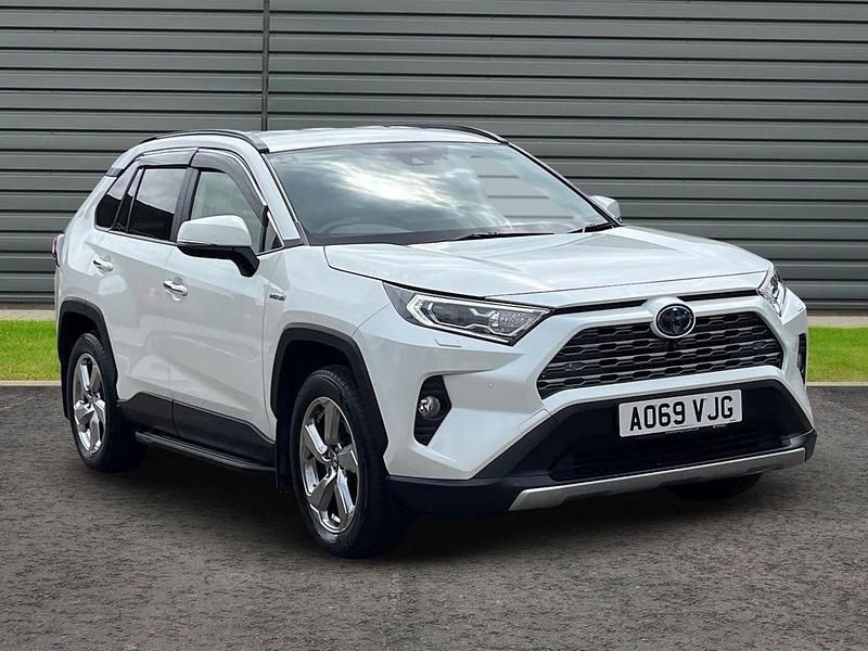 White Used 2019 Toyota RAV4 SUV | £22,997 (Fair price) - Image 1/4