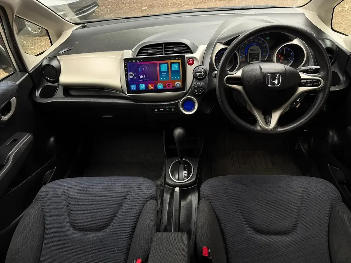 Used Honda Jazz 2011 Silver Hatchback