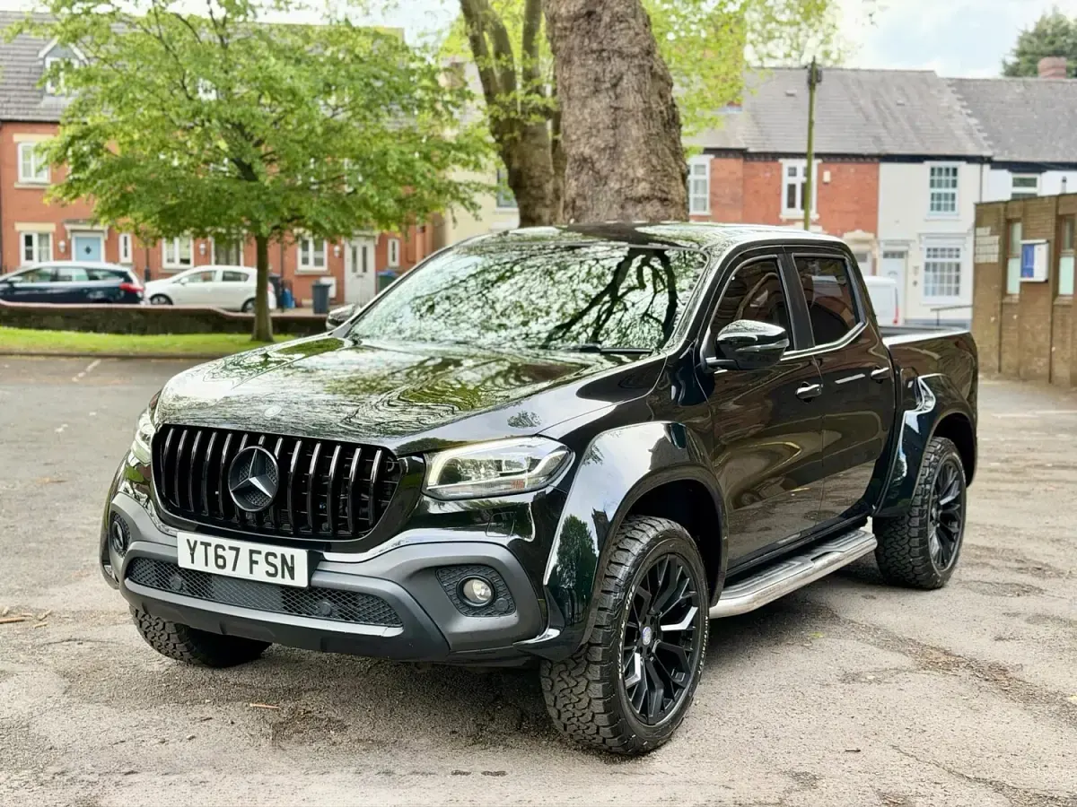 Used Mercedes X250 190 HP (139 kW) 2017 Black Pickup