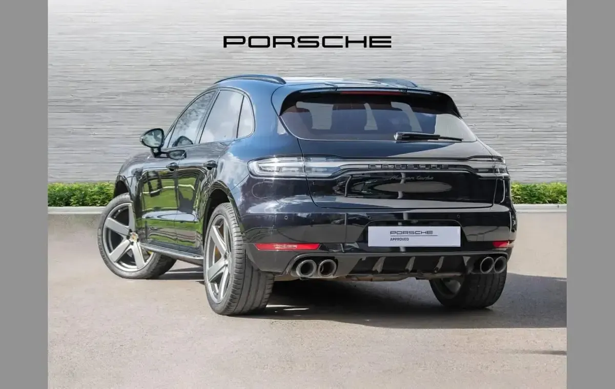 Used Porsche Macan 434 HP (319 kW) 2019 Black SUV