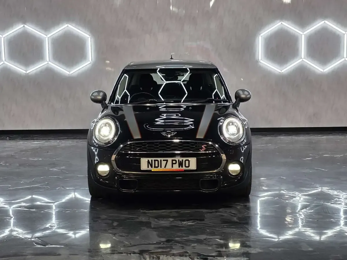 Used Mini Cooper S Hatch 192 HP (141 kW) 2017 Black Hatchback