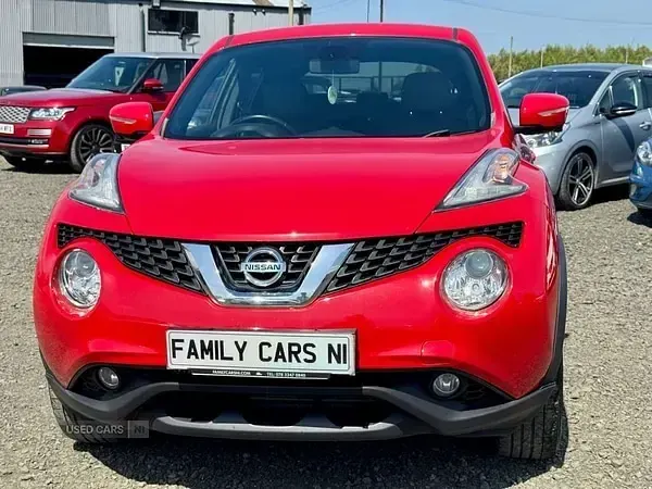 Used Nissan Juke Tekna 110 HP (80 kW) 2017 Red SUV