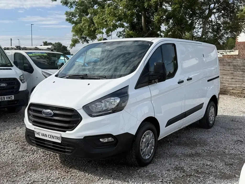 Used Ford Transit Custom 105 HP (77 kW) 2021 White Van