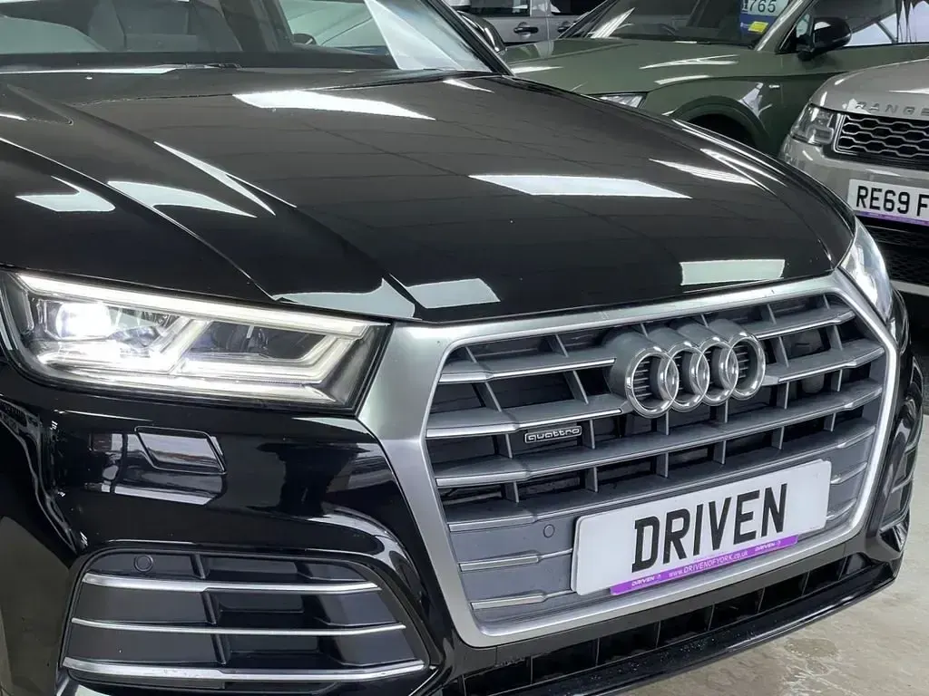 Używany Audi Q5 S-Line 252 KM (185 kW) 2018 Czarny SUV