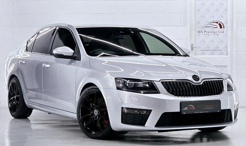 Silver Used 2017 Skoda Octavia vRS Hatchback | £11,500 (Good price) - Image 1/4