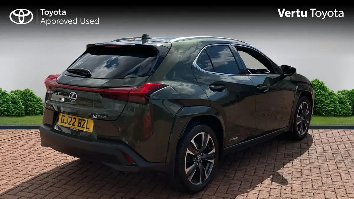 Used Lexus UX 184 HP (135 kW) 2022 Terrane khaki metallic SUV