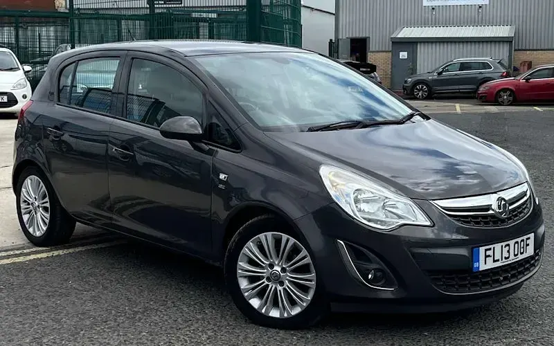 Used Vauxhall Corsa 101 HP (74 kW) 2013 Hatchback