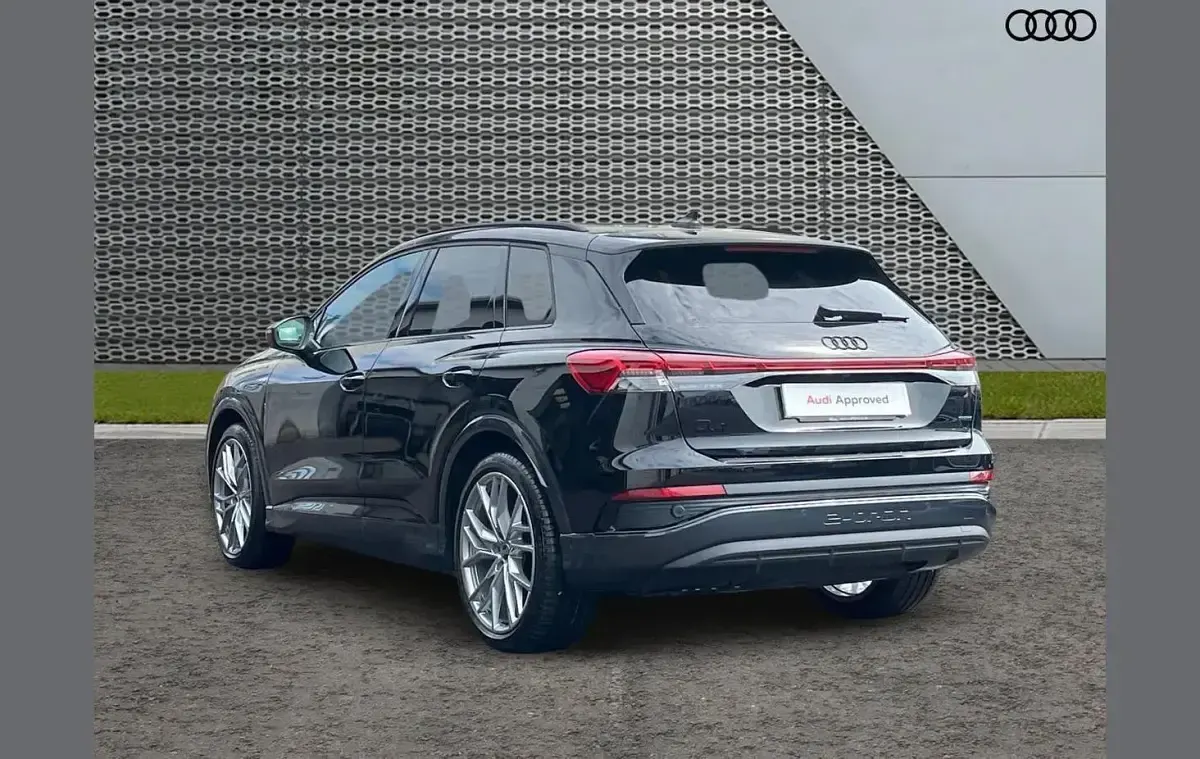 Used Audi Q4 e-tron Black Edition 206 kW (281 HP) 2026 Black SUV