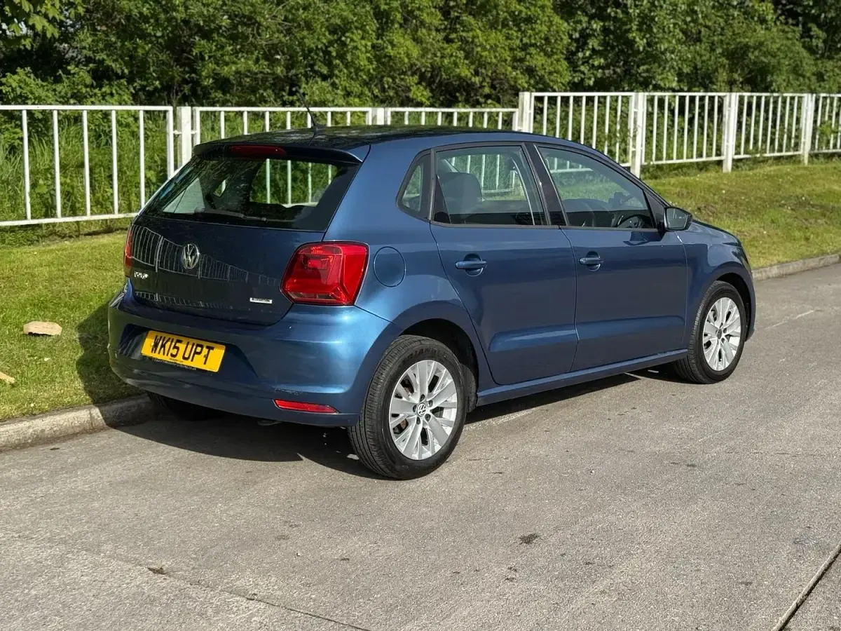 Used VW Polo SE 59 HP (43 kW) 2015 Blue Hatchback
