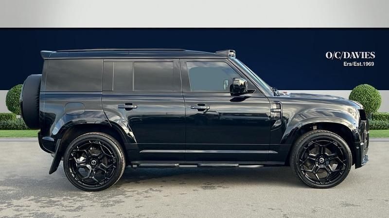 Used Land Rover Defender SE 2023 Black SUV