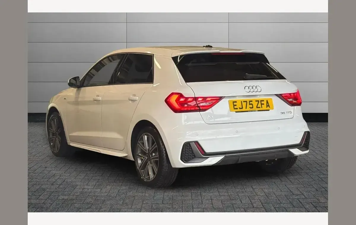 Used Audi A1 S-Line 150 HP (110 kW) 2025 White SUV