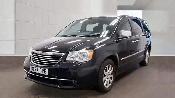 Used Chrysler Grand Voyager Limited 178 HP (130 kW) 2014 Black MPV