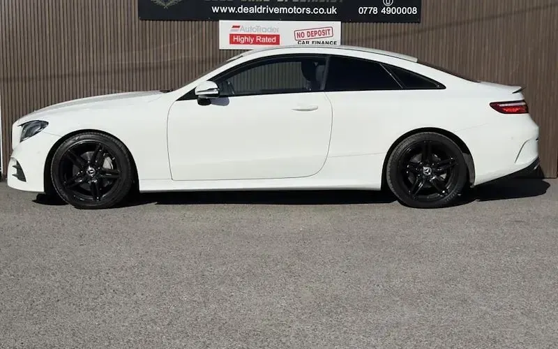 Used Mercedes E220 AMG line 194 HP (142 kW) 2018 White Coupe