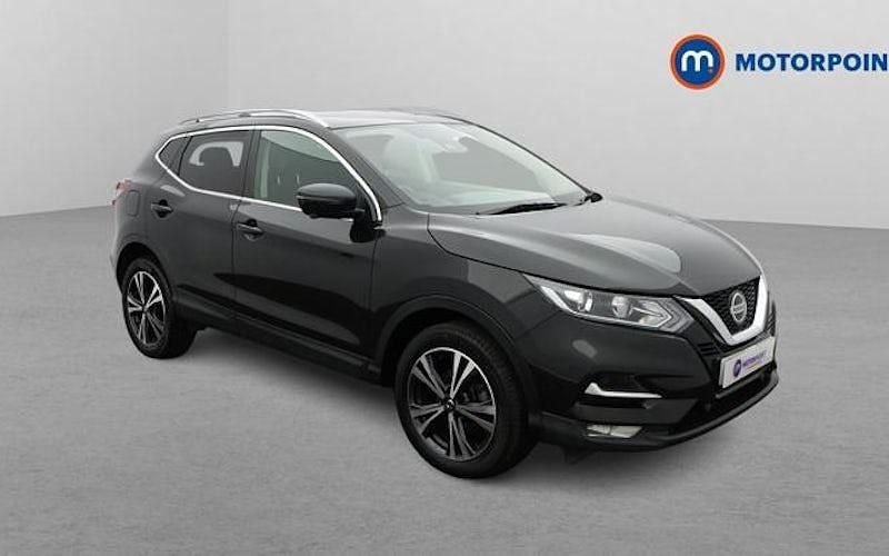 Used Nissan Qashqai N-Connecta 140 HP (102 kW) 2020 Black SUV