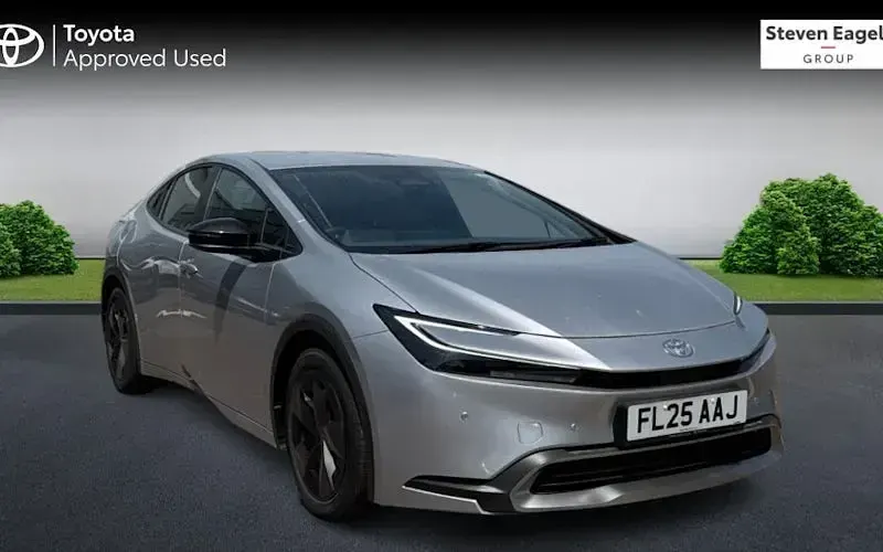 Used Toyota Prius Design 223 HP (164 kW) 2026 Hatchback